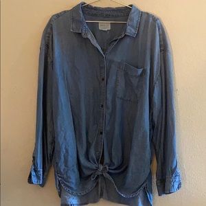 American Eagle Outfitters Denim Button Up Shirt